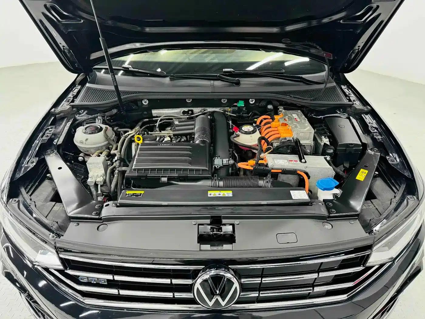 2022 Volkswagen Passat PHEV GTE Luxury Edition — миниатюра 10