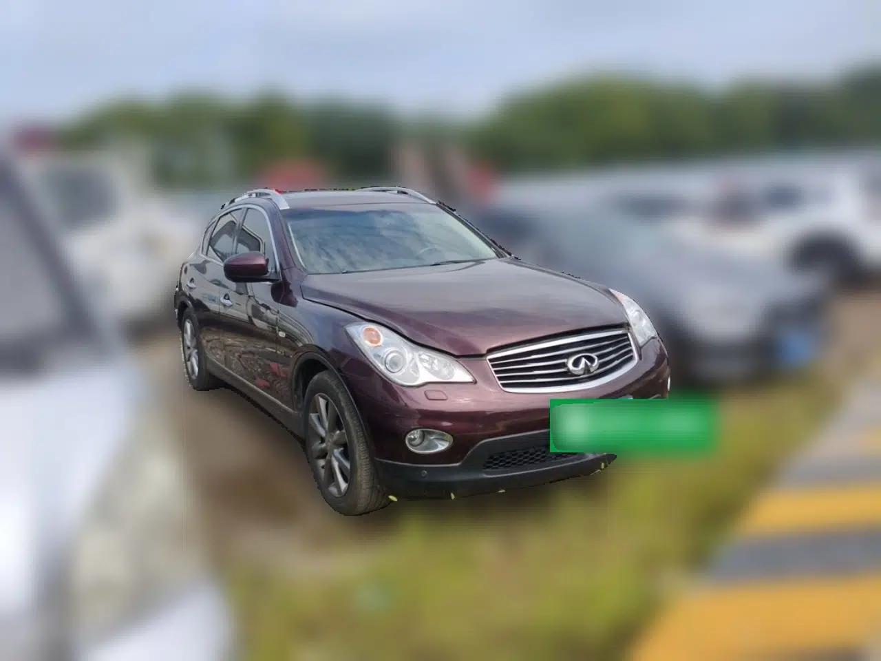 Infiniti QX50 2013 2.5L 4x4 Luxury Edition — миниатюра 3