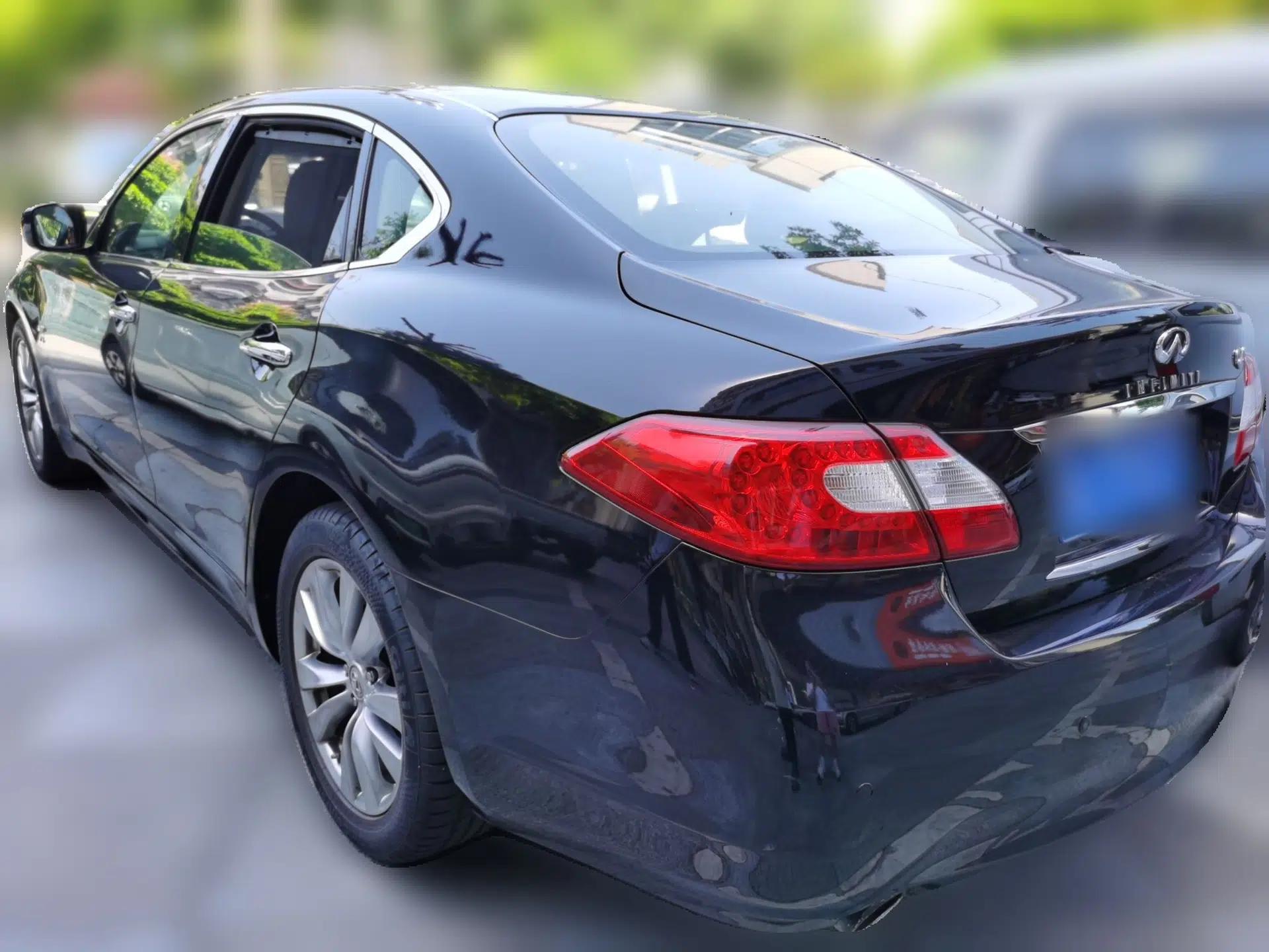 Infiniti Q70 2013 Q70L 2.5L Comfort Edition — миниатюра 4
