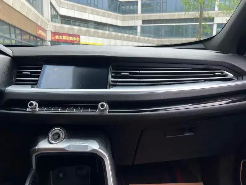 Haval H6 2017 Red Label 2.0T Automatic 2WD Premium Edition — миниатюра 18