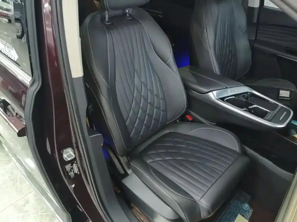 Maxus G90 2022 2.0T Starry Sky 7-Seater Edition — миниатюра 25