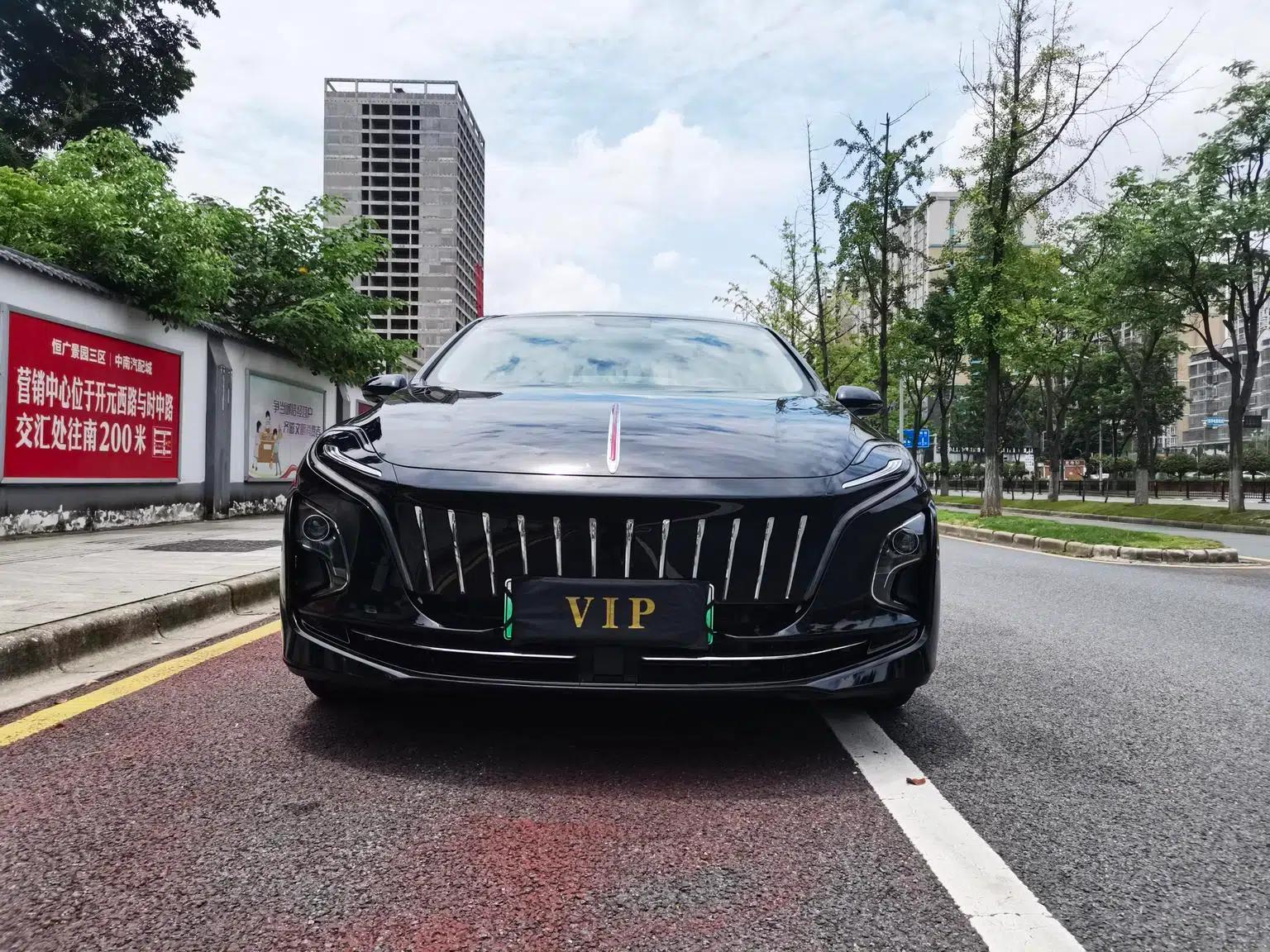 Hongqi E-QM5 2022 Model, 431km Charging Range Enjoy Edition, 5 Seats — миниатюра 2