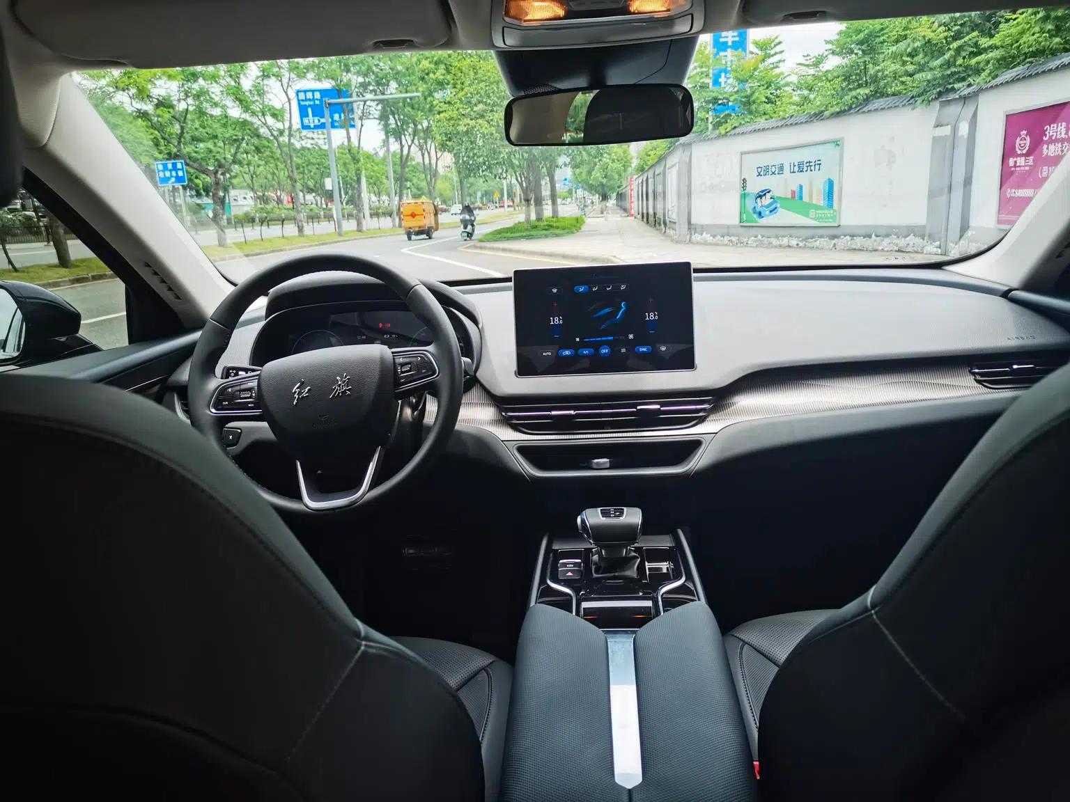 Hongqi E-QM5 2022 Model, 431km Charging Range Enjoy Edition, 5 Seats — миниатюра 13