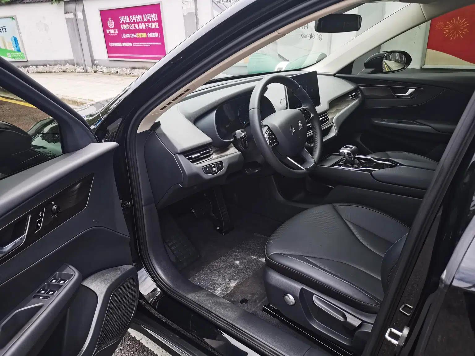 Hongqi E-QM5 2022 Model, 431km Charging Range Enjoy Edition, 5 Seats — миниатюра 9