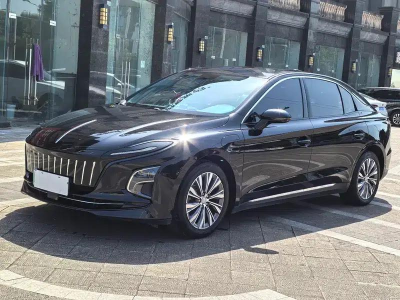 Hongqi E-QM5 2022 Model, 431km Charging Range Enjoy Edition, 5 Seats — миниатюра 1
