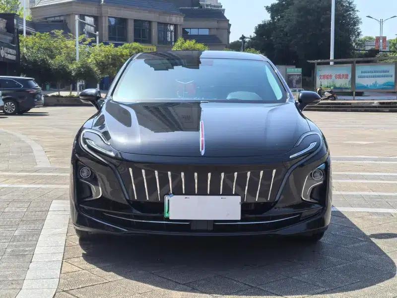 Hongqi E-QM5 2022 Model, 431km Charging Range Enjoy Edition, 5 Seats — миниатюра 2