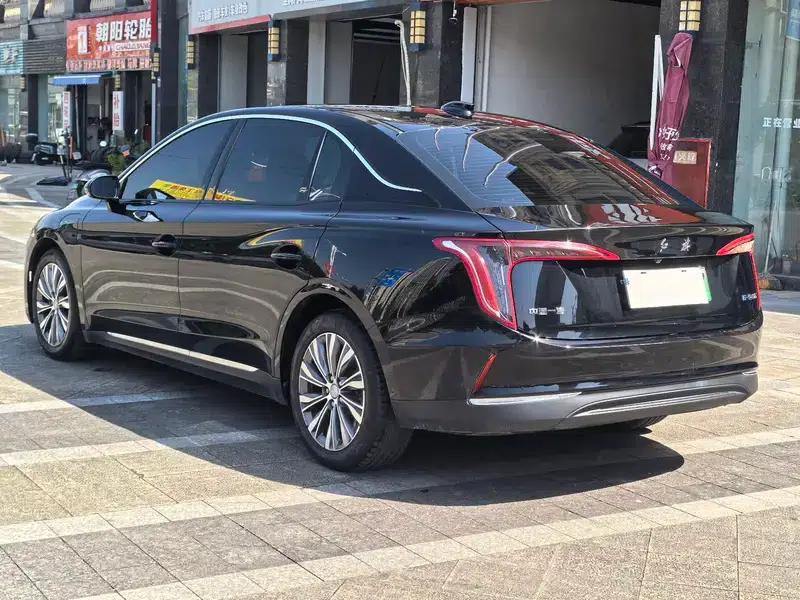 Hongqi E-QM5 2022 Model, 431km Charging Range Enjoy Edition, 5 Seats — миниатюра 4