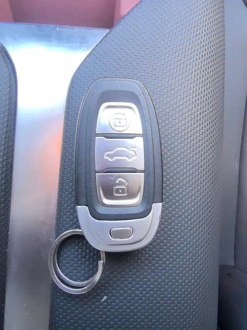 Hongqi E-QM5 2022 Model, 431km Charging Range Enjoy Edition, 5 Seats — миниатюра 8