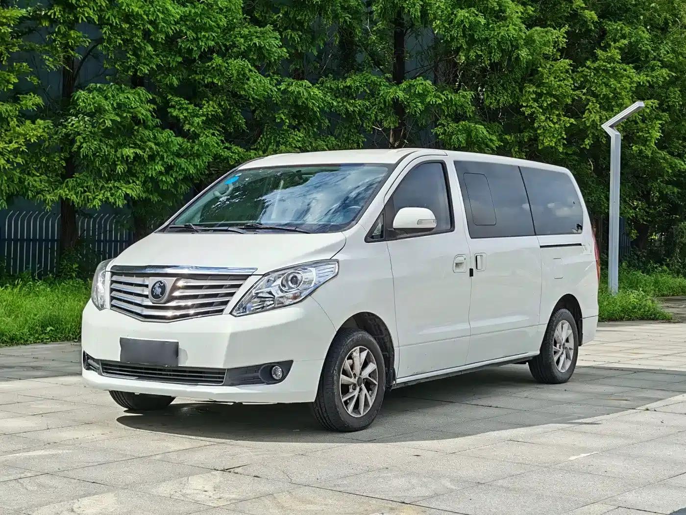 Lingzhi PLUS 2021 2.0L Manual Deluxe CNG 7-Seater — миниатюра 1
