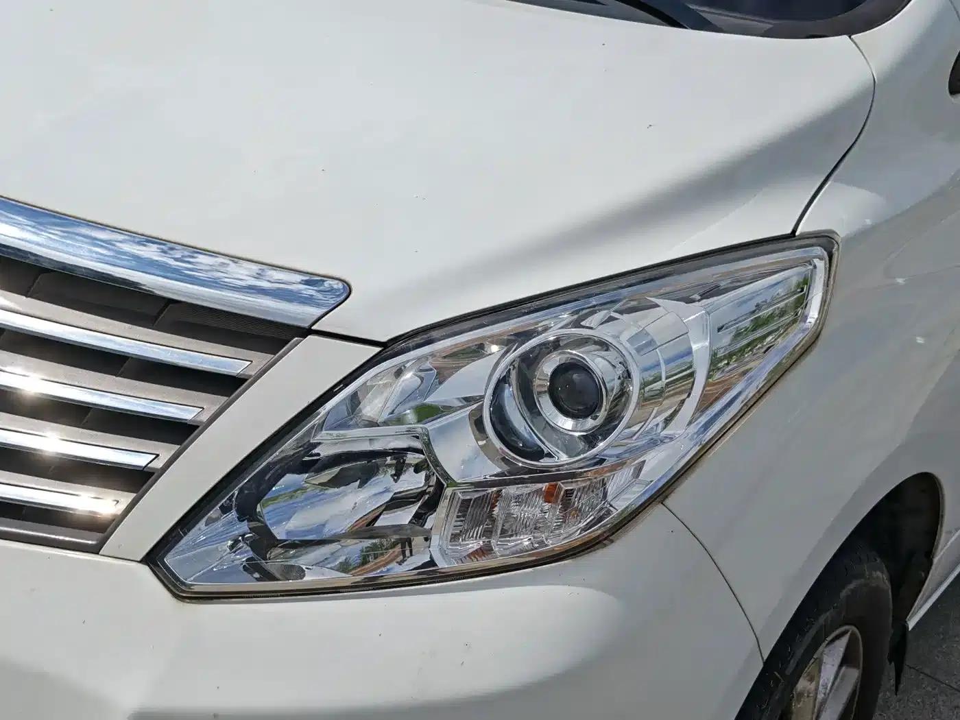 Lingzhi PLUS 2021 2.0L Manual Deluxe CNG 7-Seater — миниатюра 8