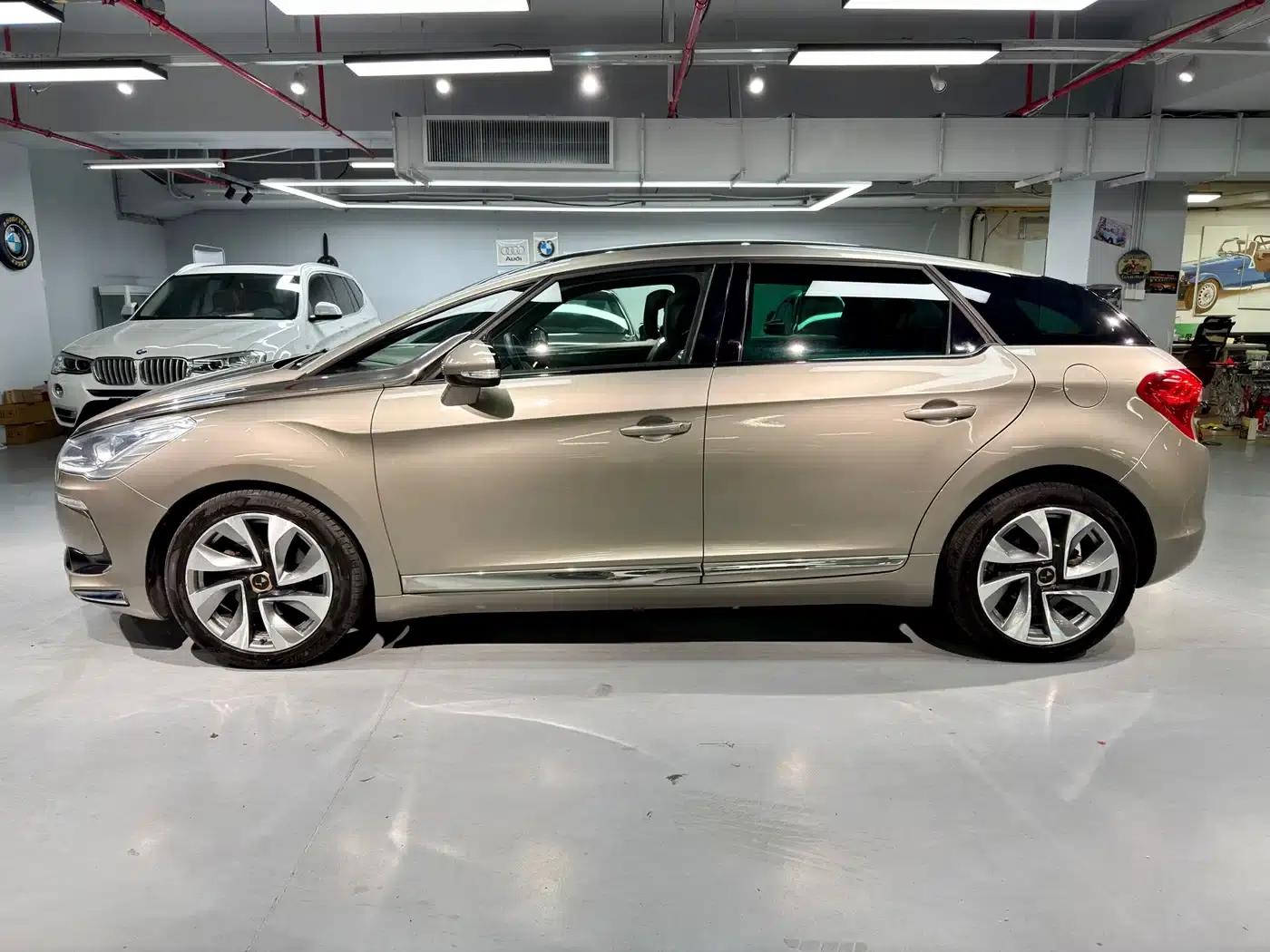 DS 5 Imported 2012 Model 1.6T Premium Edition — миниатюра 4