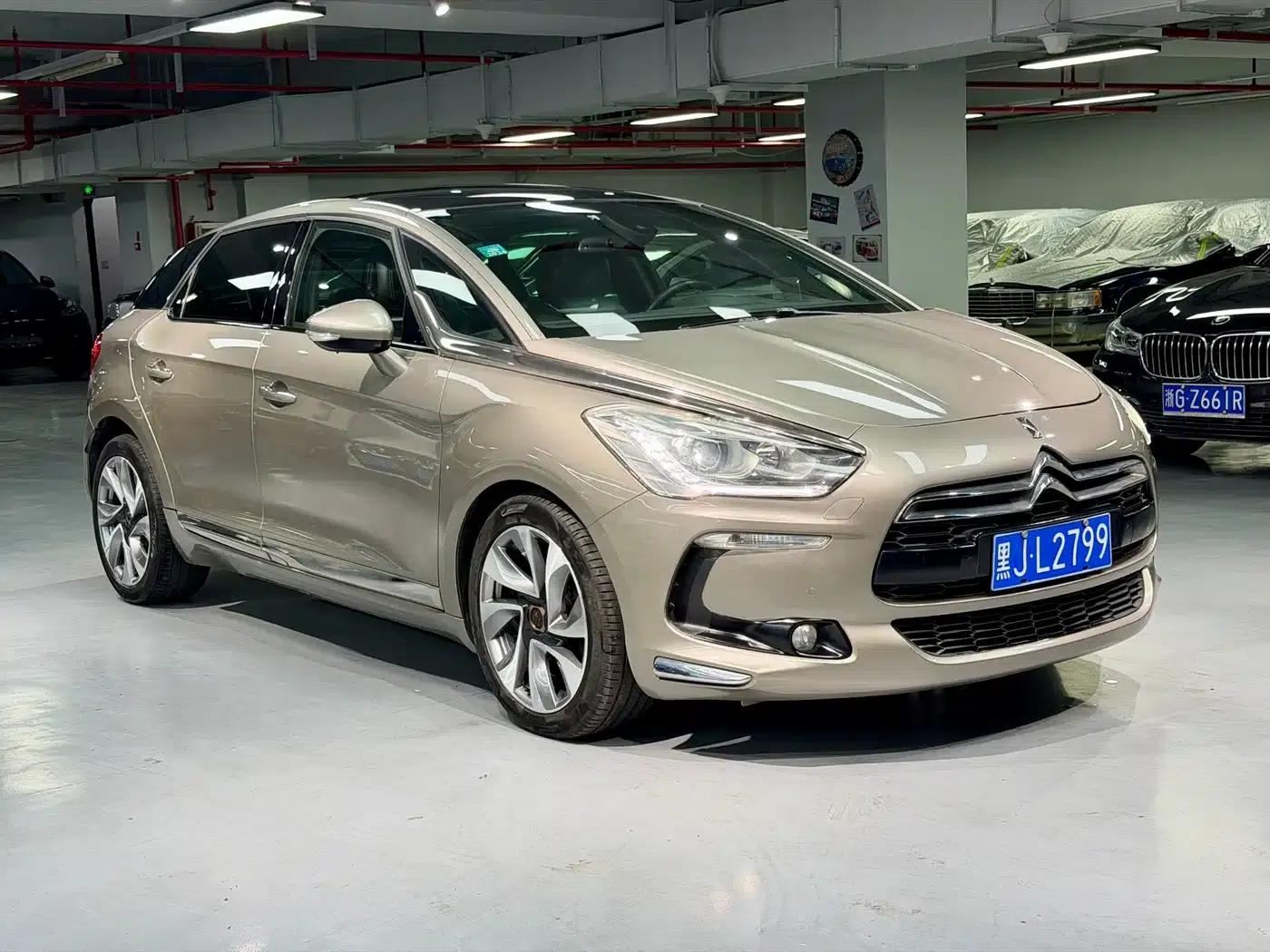 DS 5 Imported 2012 Model 1.6T Premium Edition — миниатюра 5