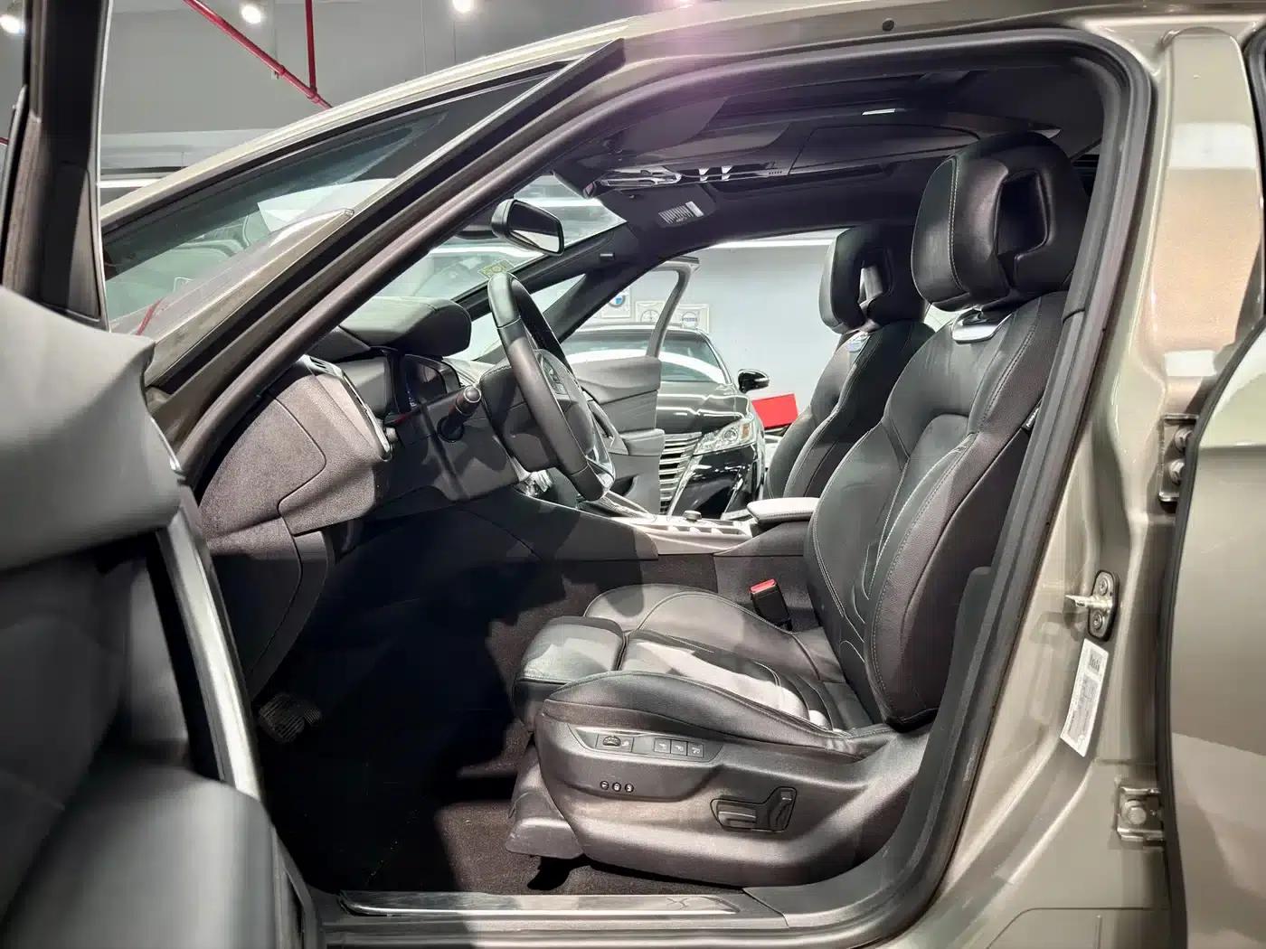 DS 5 Imported 2012 Model 1.6T Premium Edition — миниатюра 8