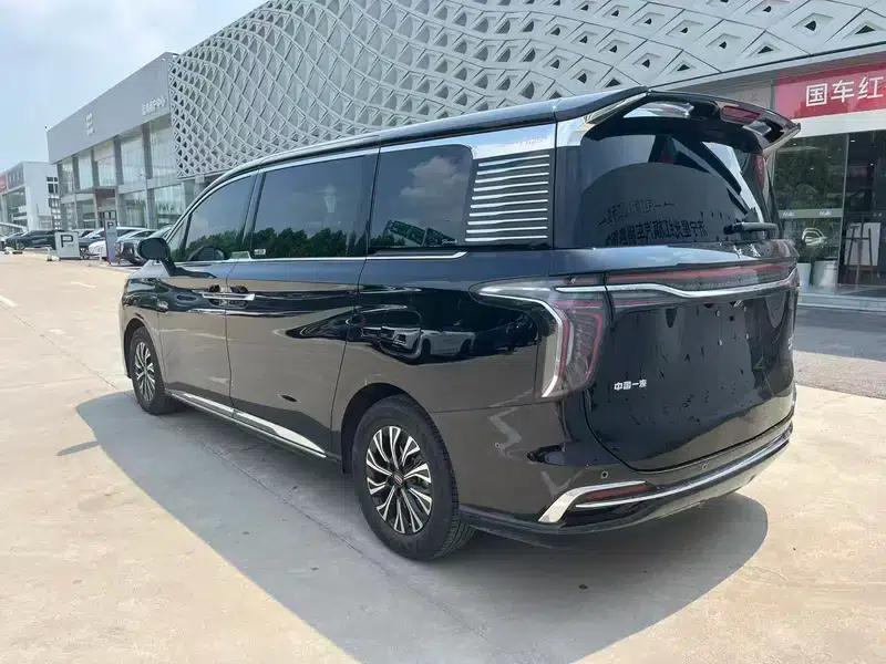 Hongqi HQ9 PHEV 2024 AWD Luxury Edition — миниатюра 4