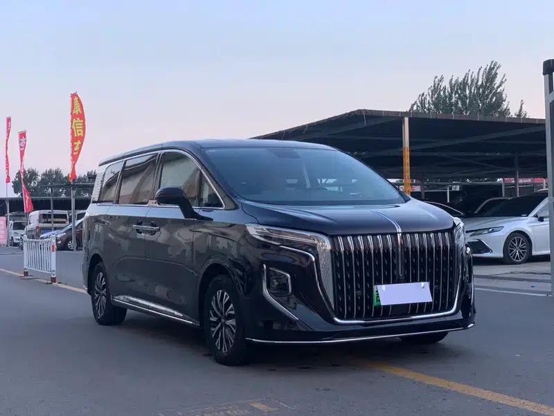Hongqi HQ9 PHEV 2024 Four-Wheel Drive Business Edition — миниатюра 3