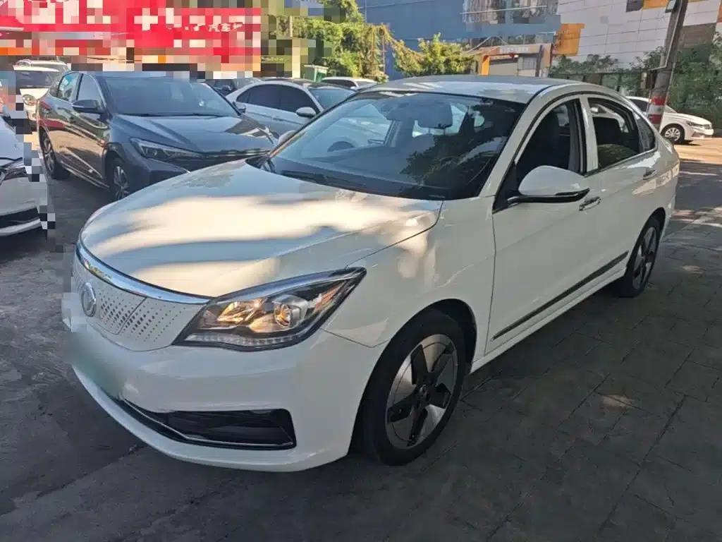 Dongfeng Fengshen E70 2021 Facelift III 500 Super Enjoy Edition — миниатюра 2