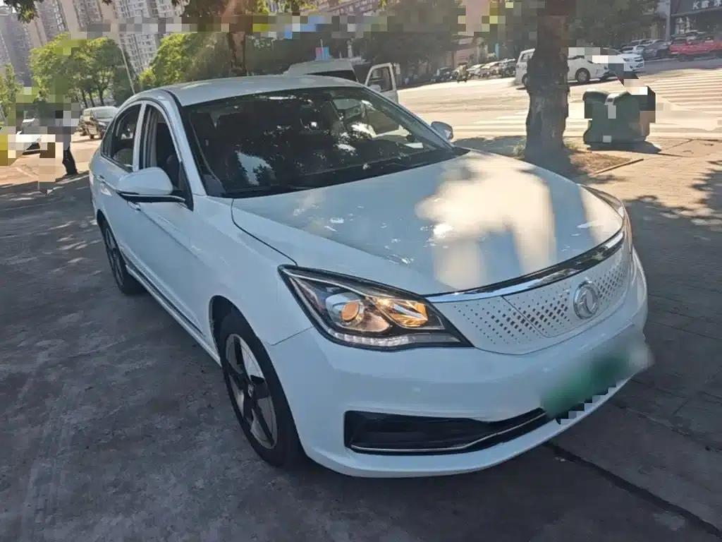 Dongfeng Fengshen E70 2021 Facelift III 500 Super Enjoy Edition — миниатюра 4