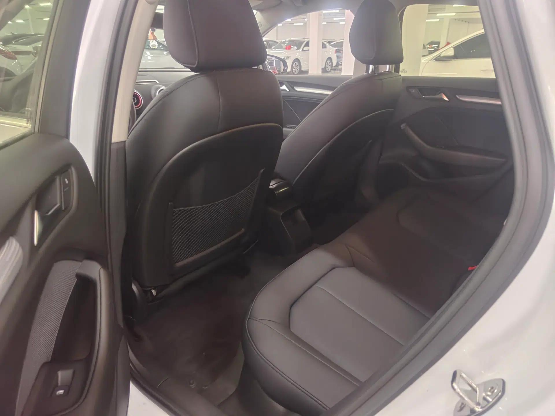 Audi A3 2016 Limousine 35 TFSI Prestige Edition — миниатюра 14