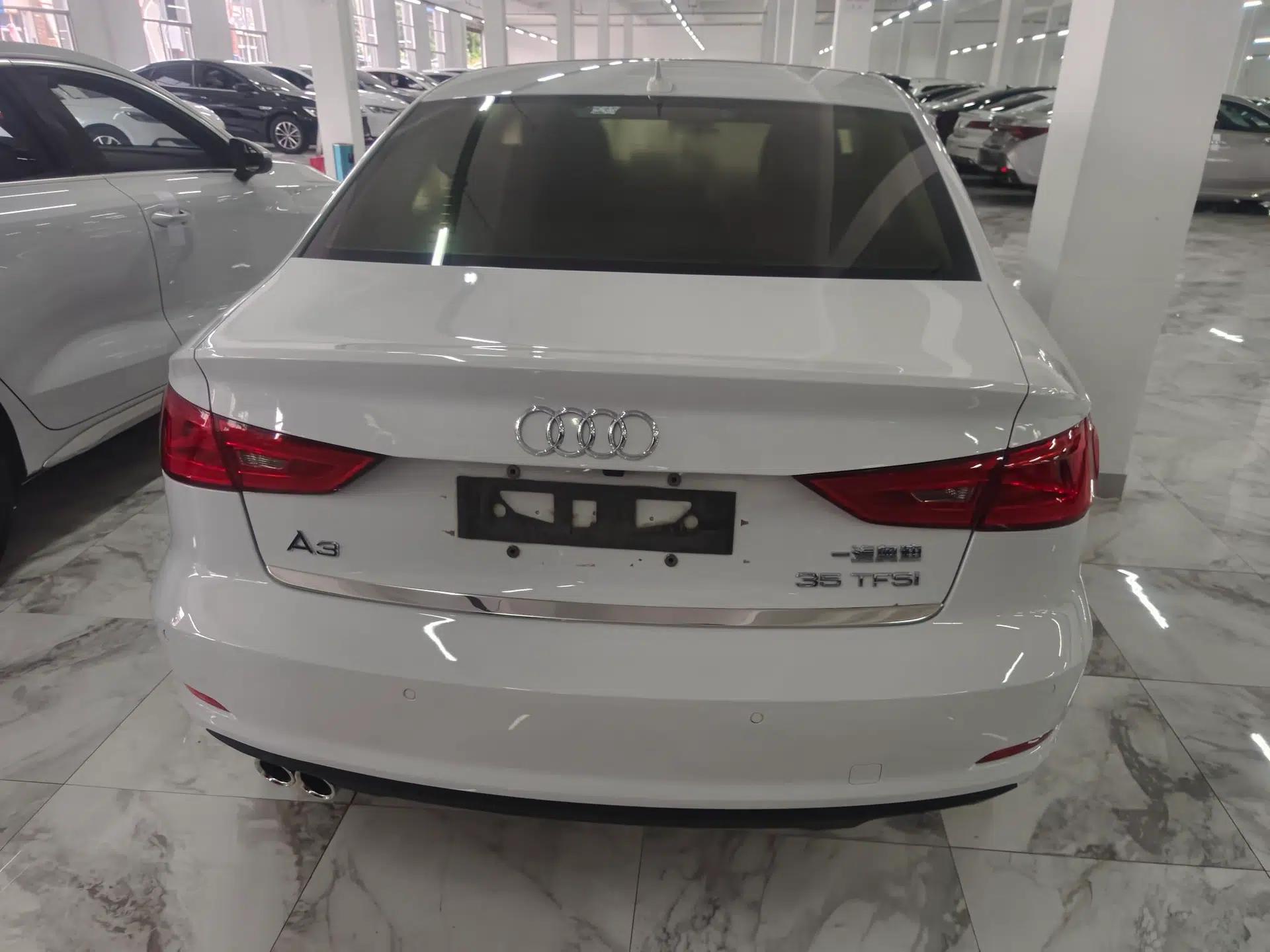 Audi A3 2016 Limousine 35 TFSI Prestige Edition — миниатюра 4