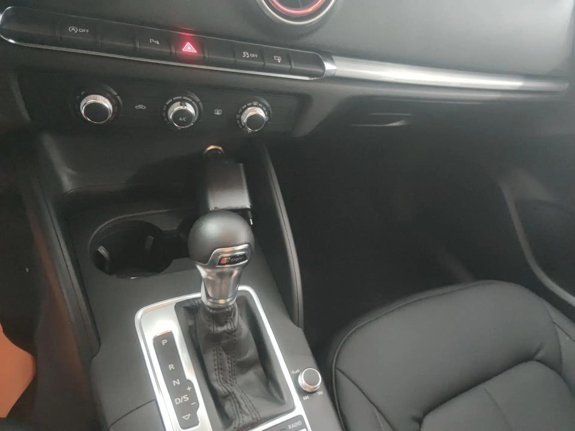 Audi A3 2016 Limousine 35 TFSI Prestige Edition — миниатюра 10