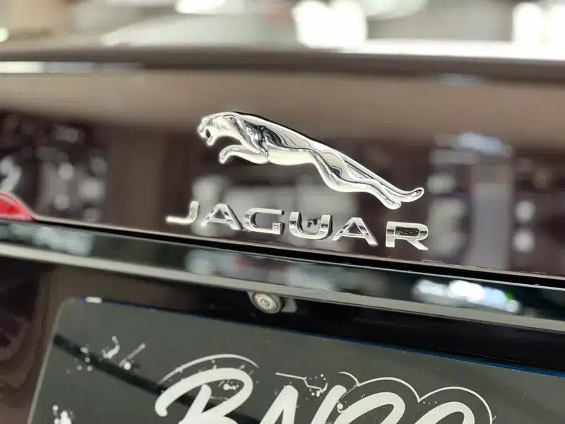 Jaguar XFL 2020 2.0T P200 2WD Racing Flag Edition — миниатюра 9
