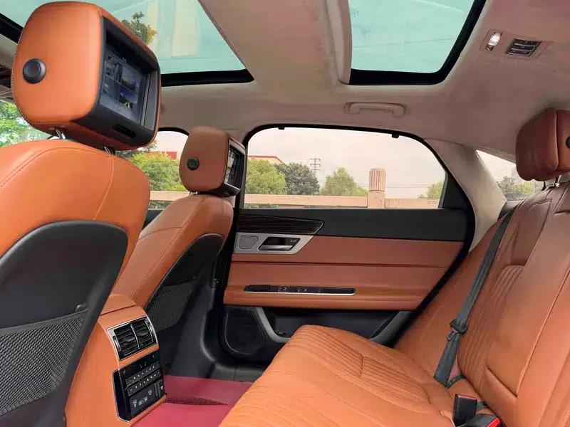 2018 Jaguar XFL 3.0 SC 340PS Luxury Edition — миниатюра 20