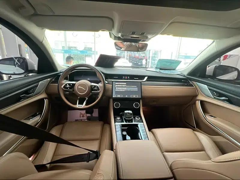 Jaguar XFL 2024 2.0T P250 2WD Luxury Edition — миниатюра 6