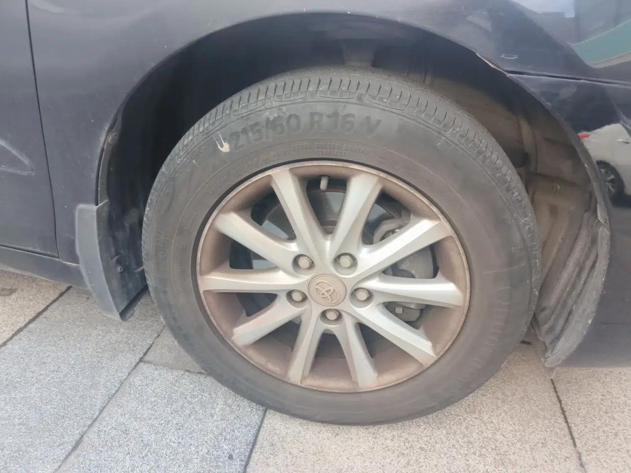 Toyota Camry 2010 200G Classic Edition — миниатюра 8