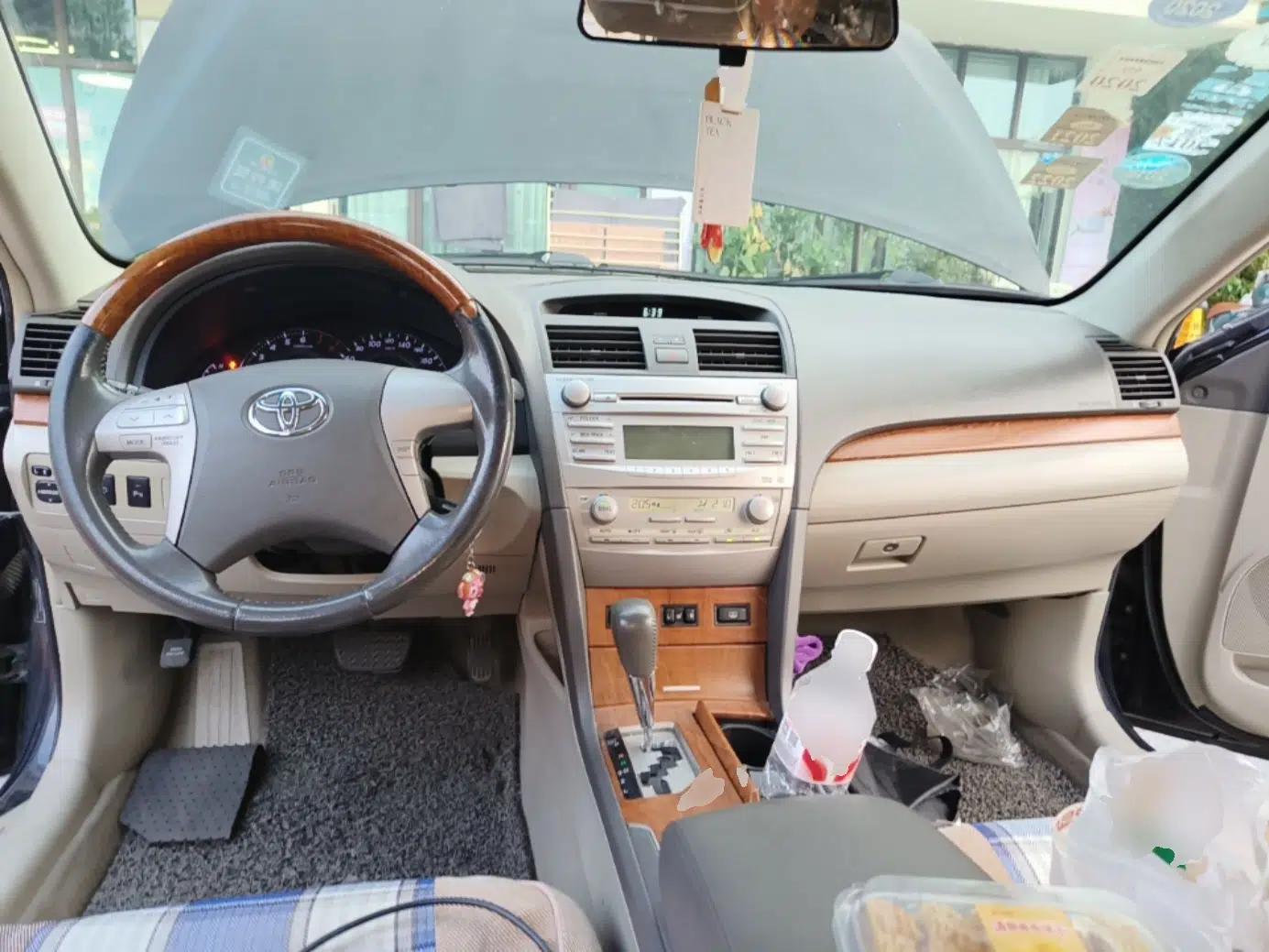 Toyota Camry 2010 200G Classic Edition — миниатюра 9