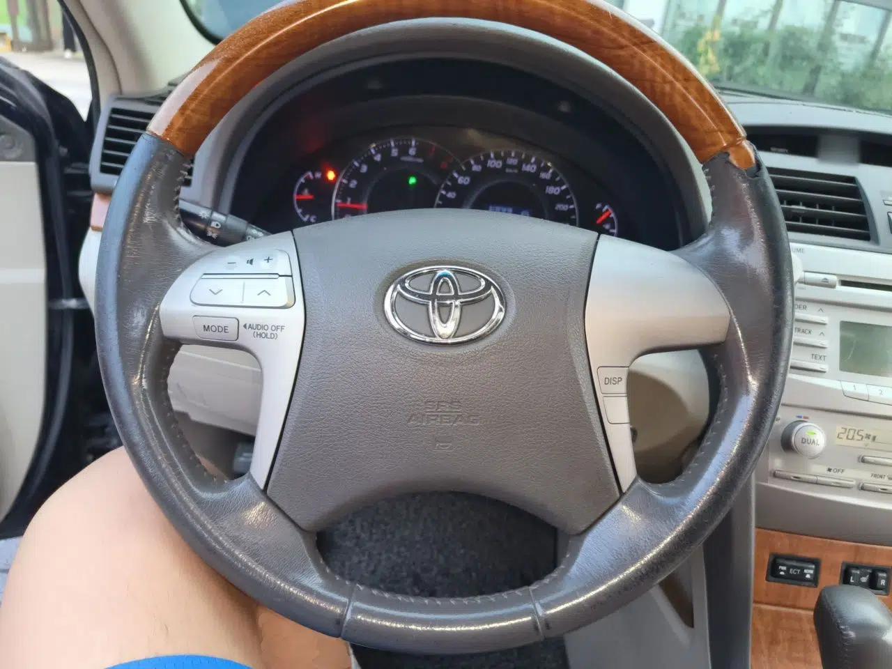 Toyota Camry 2010 200G Classic Edition — миниатюра 10