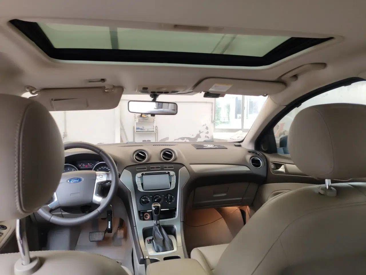 Ford Mondeo 2011 2.3L Fashion Edition — миниатюра 18