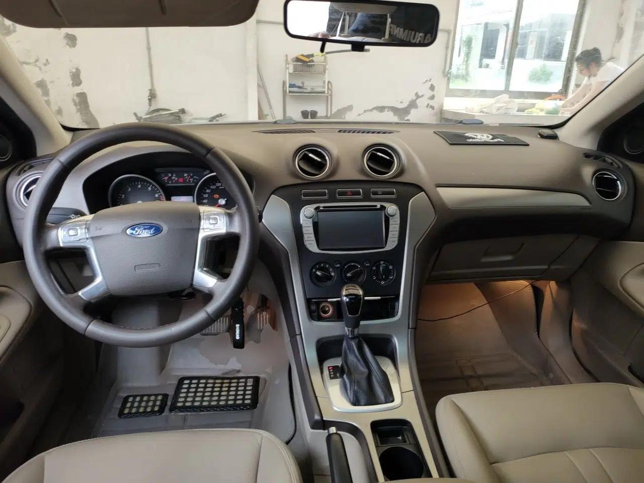 Ford Mondeo 2011 2.3L Fashion Edition — миниатюра 9