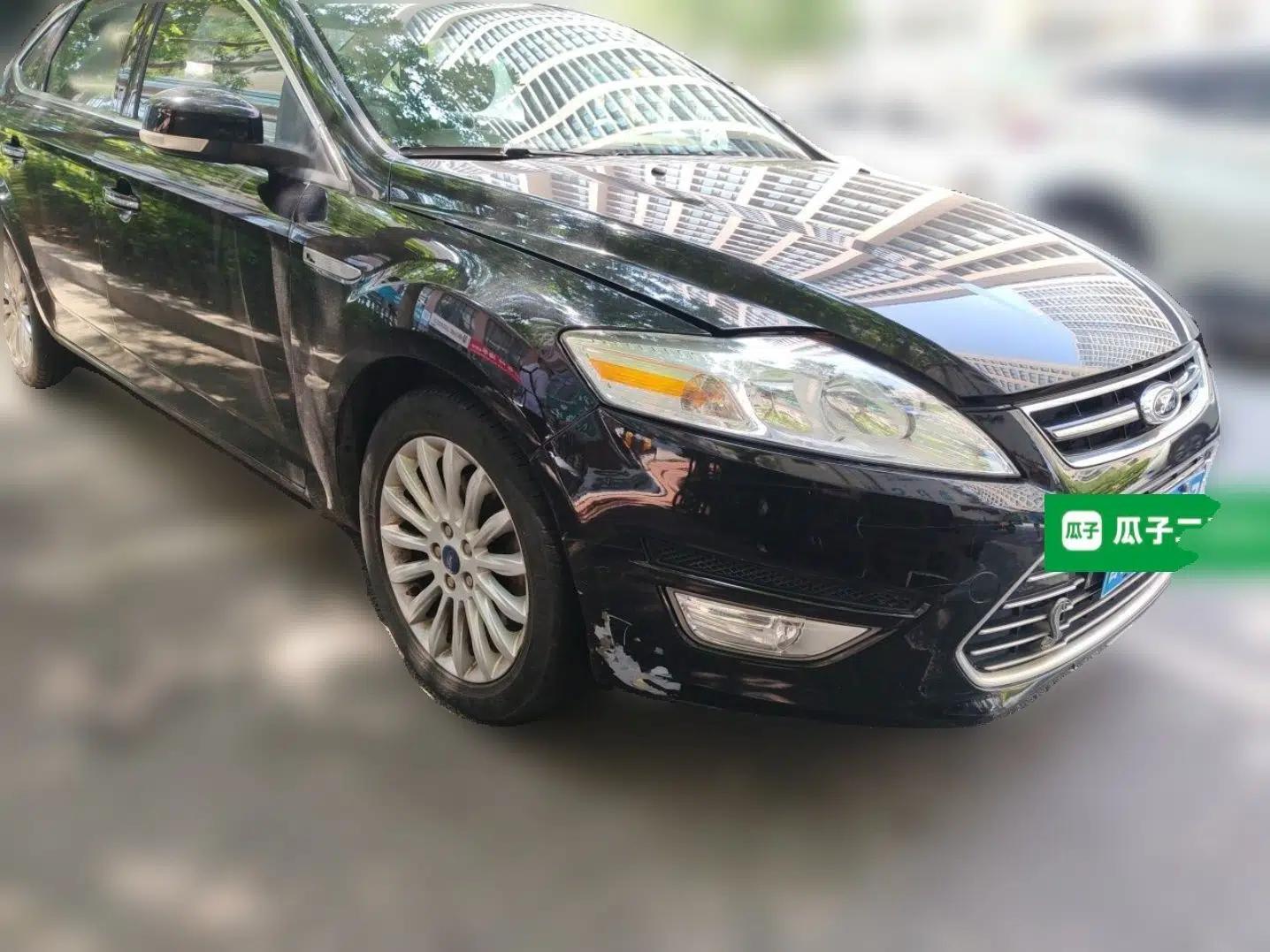 Ford Mondeo 2011 2.0L GTDi 200 Fashion Edition — миниатюра 3