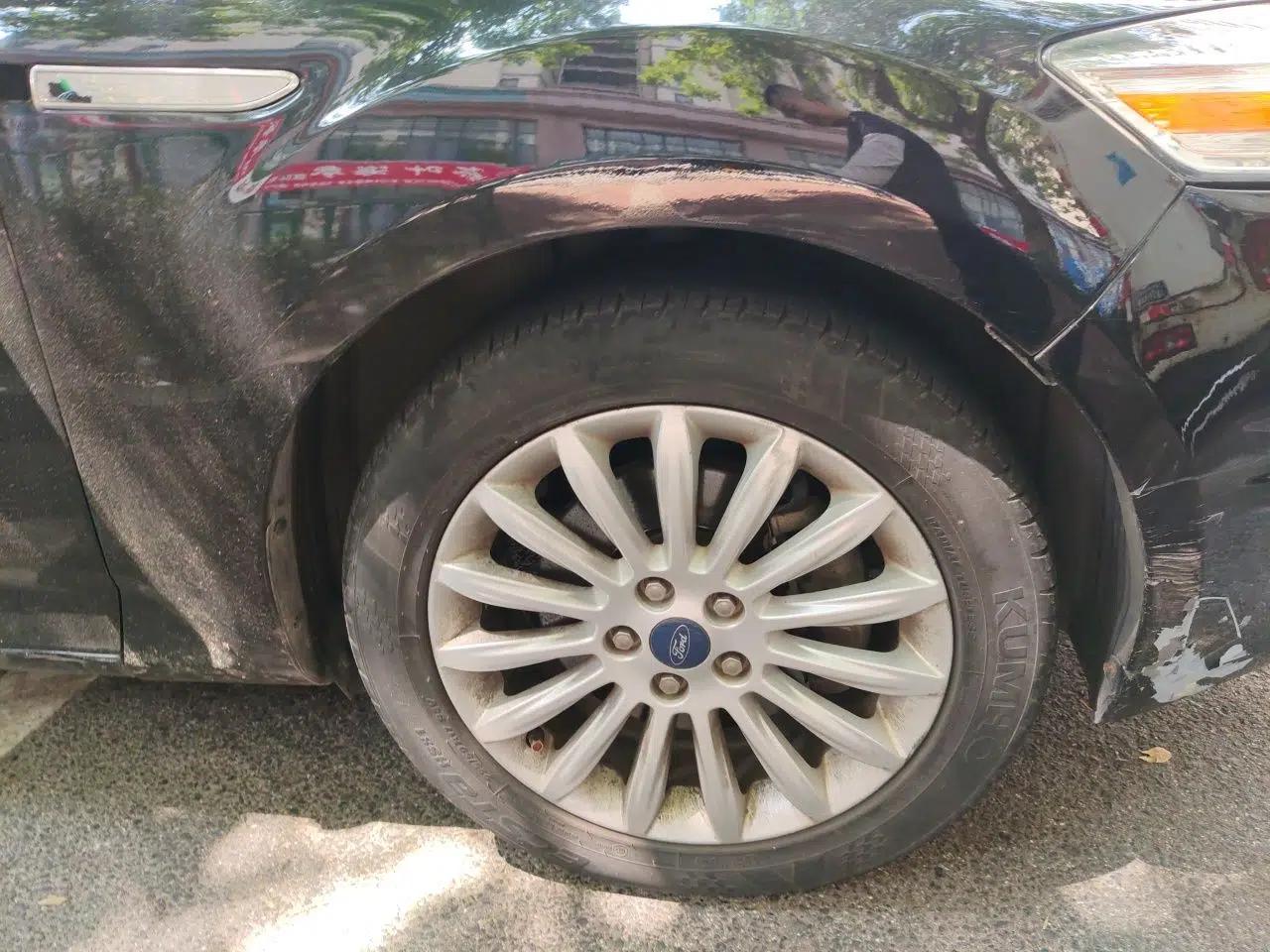 Ford Mondeo 2011 2.0L GTDi 200 Fashion Edition — миниатюра 8