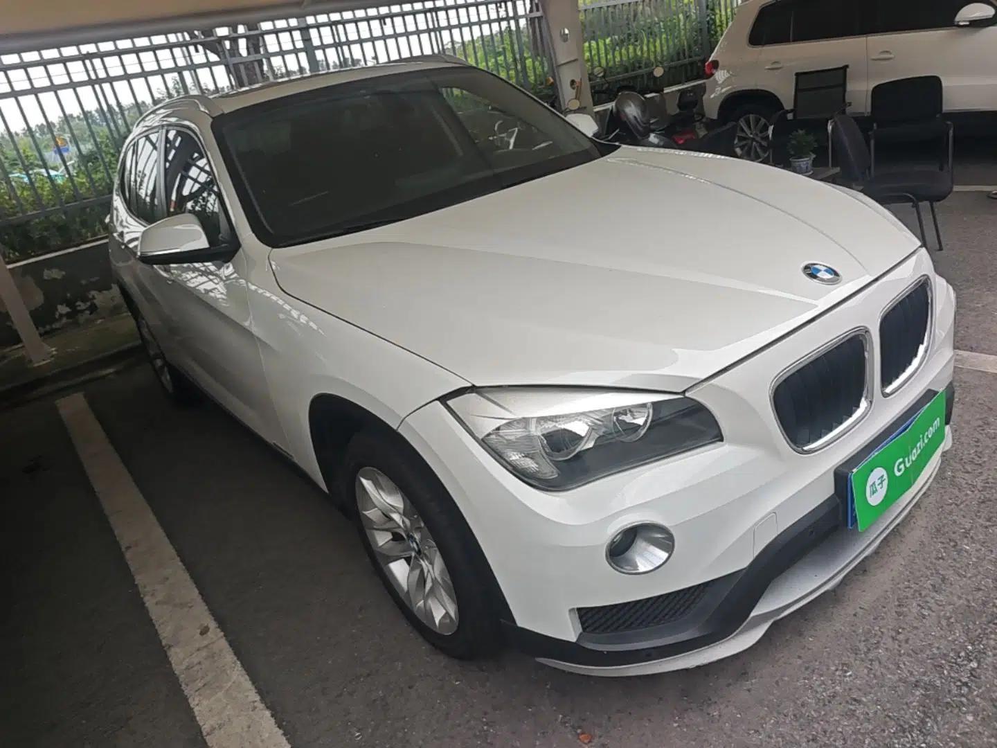 BMW X1 2015 sDrive18i Fashion Upgrade Edition — миниатюра 3