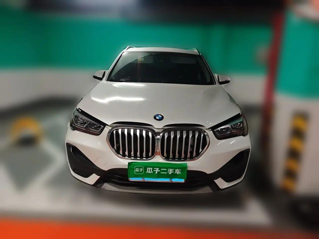 BMW X1 2021 sDrive25Li Leading Model — миниатюра 2