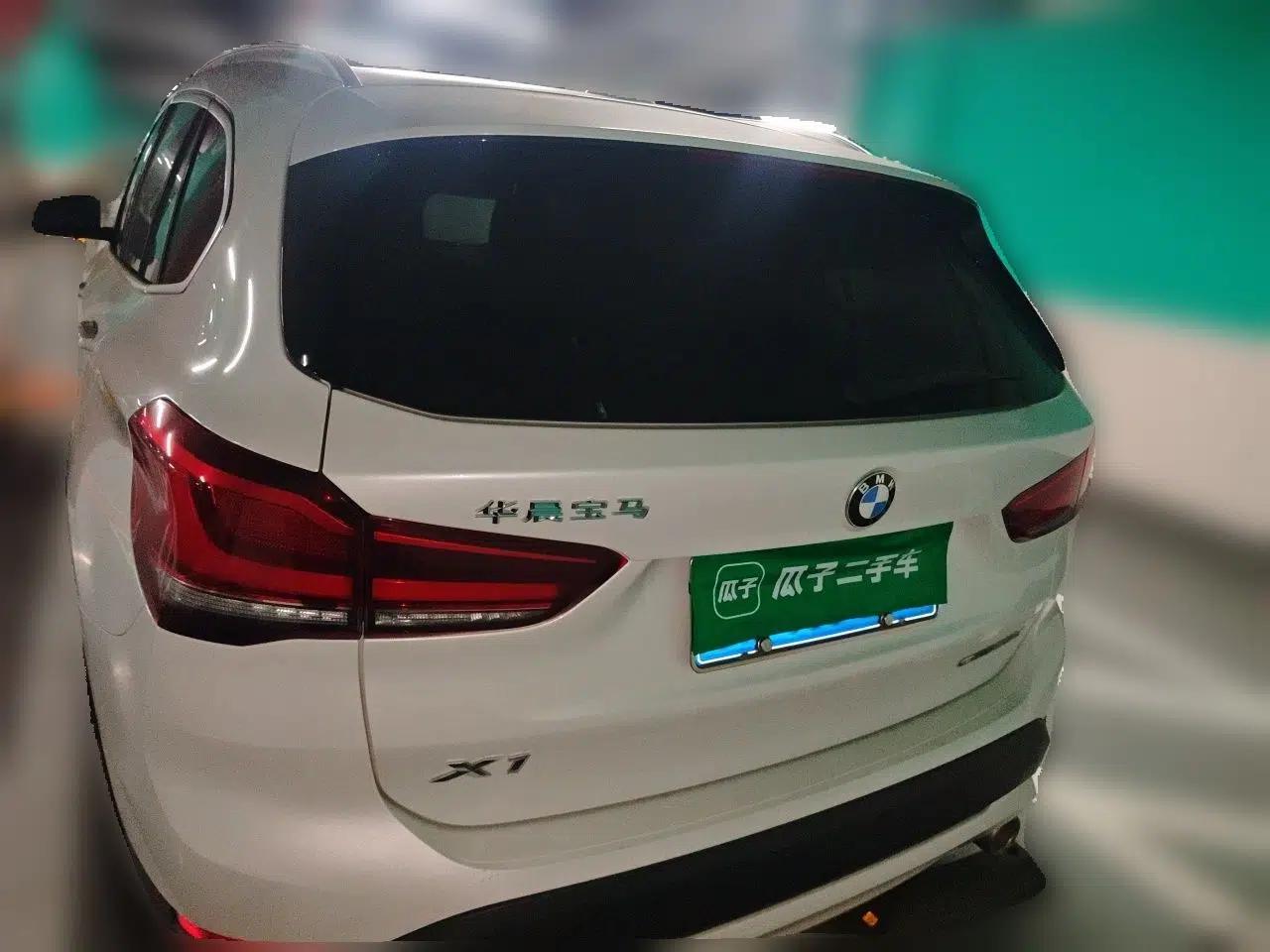 BMW X1 2021 sDrive25Li Leading Model — миниатюра 5