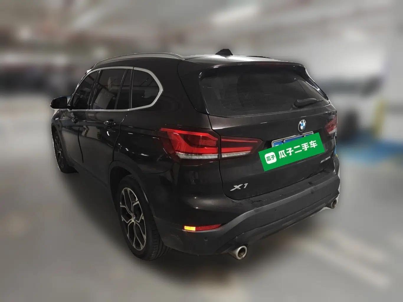 BMW X1 2021 sDrive25Li Leading Model — миниатюра 4
