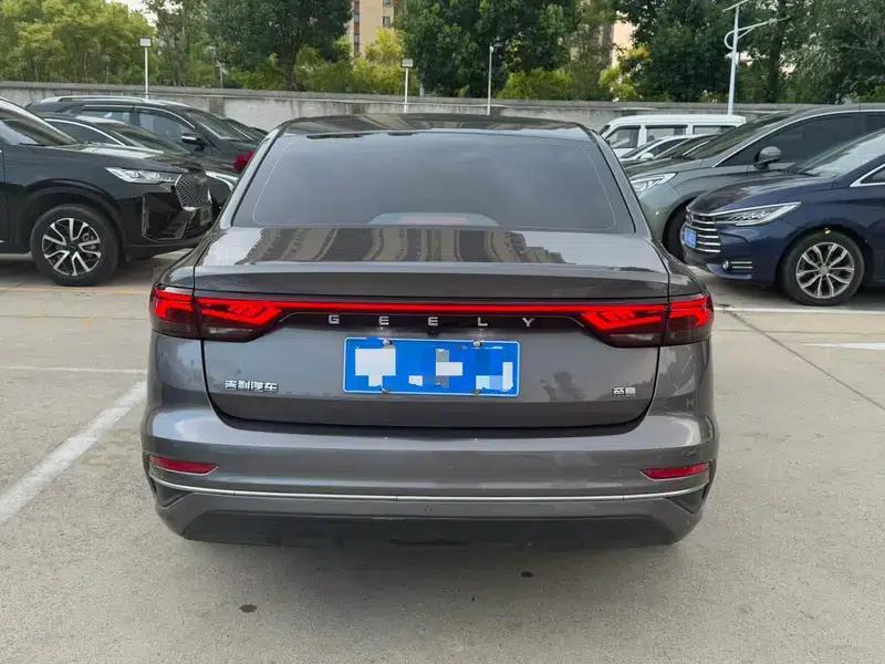 Geely Emgrand 2022 4th Generation 1.5L CVT Flagship Edition — миниатюра 5