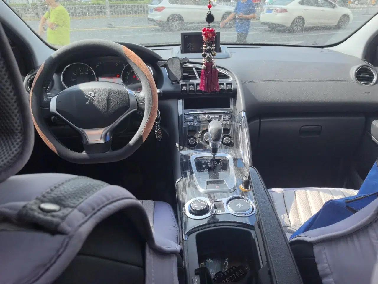 Peugeot 3008 2013 1.6THP Automatic Prestige Edition — миниатюра 9
