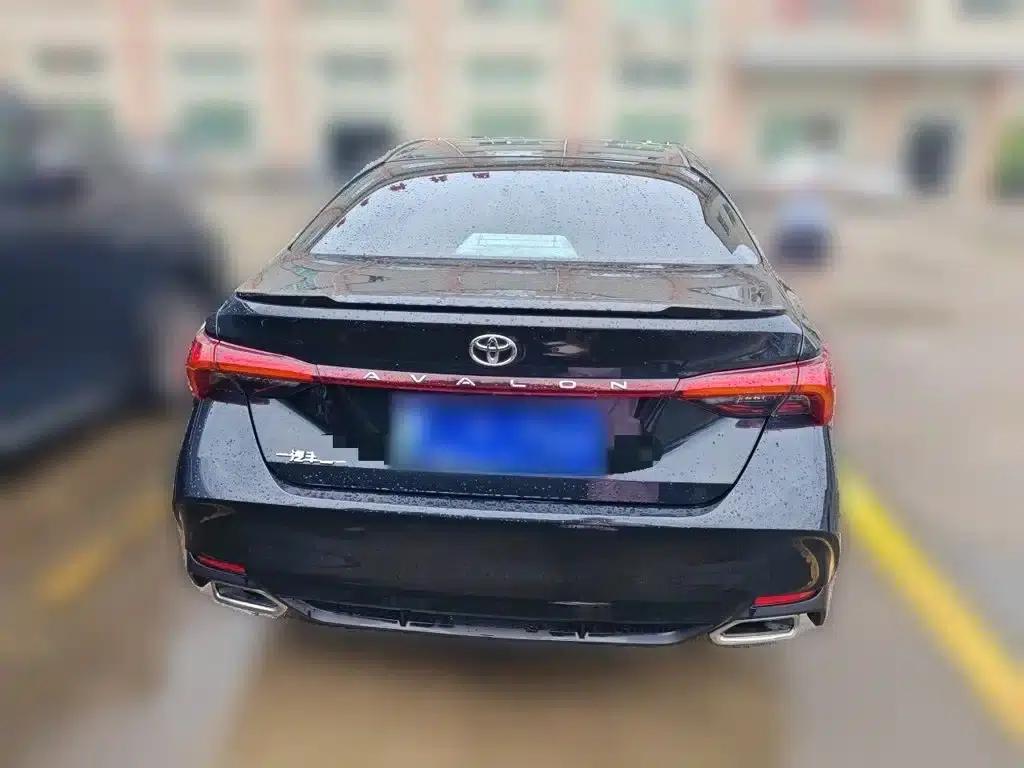 2021 Toyota Avalon 2.5L Luxury Edition — миниатюра 5