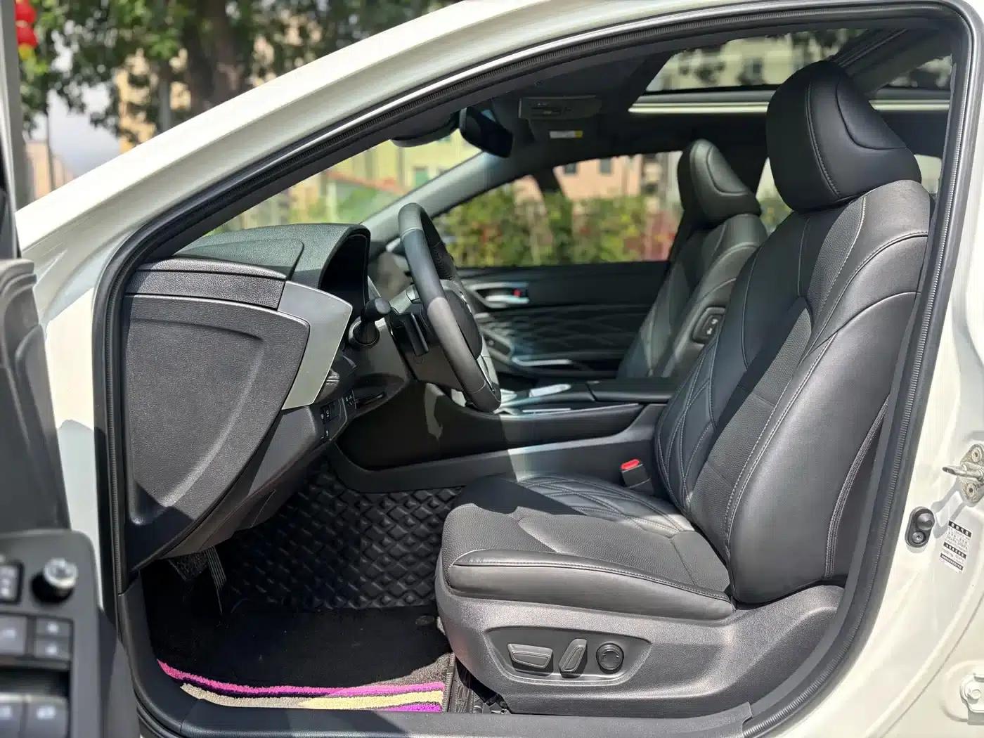 2022 Toyota Avalon 2.5L Touring Premium Edition — миниатюра 8