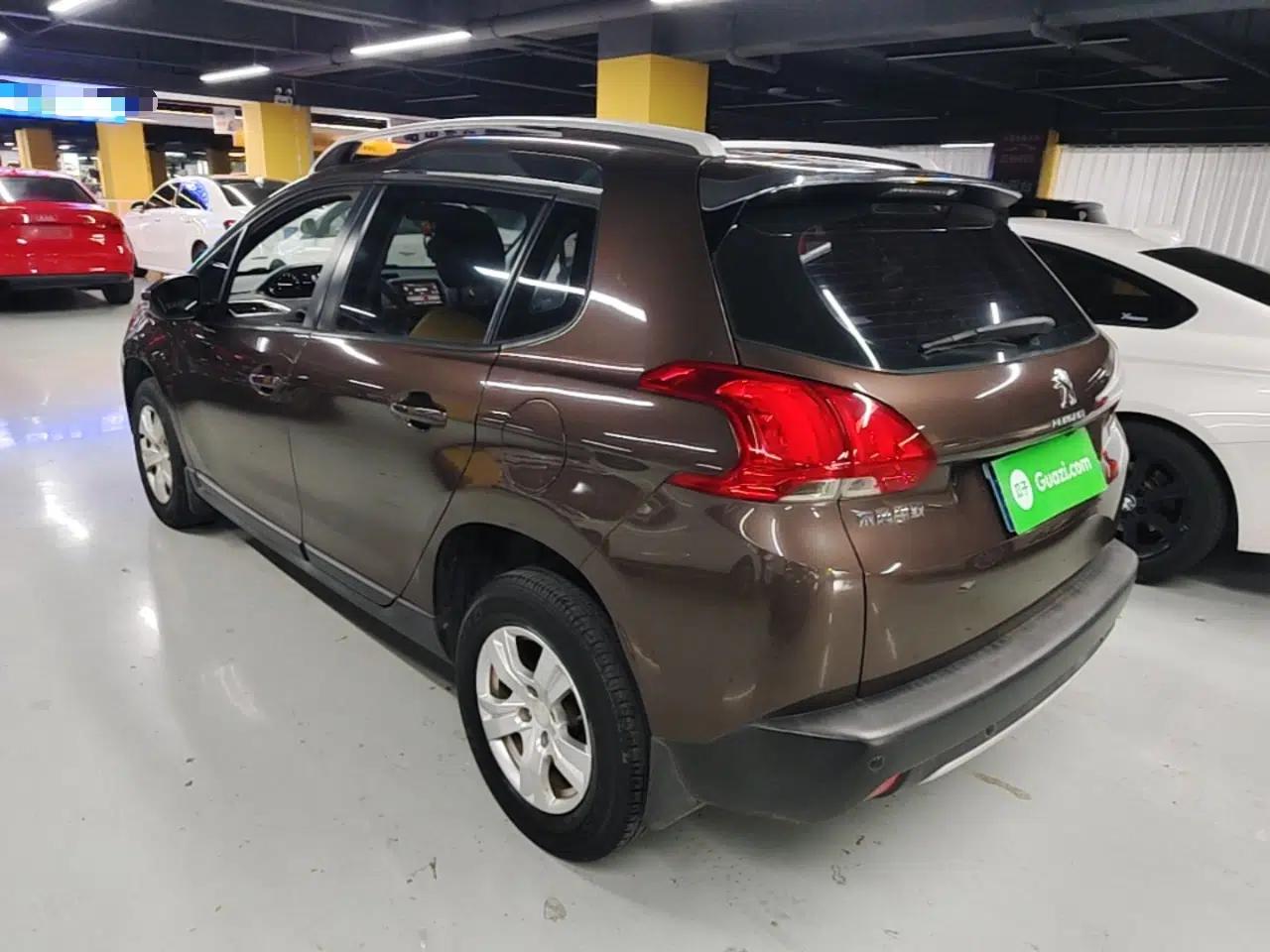 Peugeot 2008 2014 1.6L Automatic Trend Edition — миниатюра 4