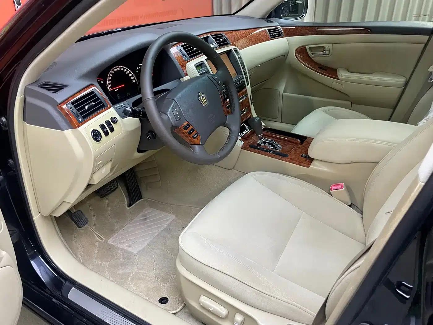 Crown 2007 2.5L Royal Special Edition — миниатюра 8