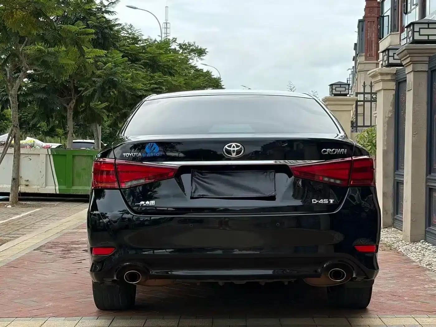 Crown 2018 2.0T Sport Edition — миниатюра 7