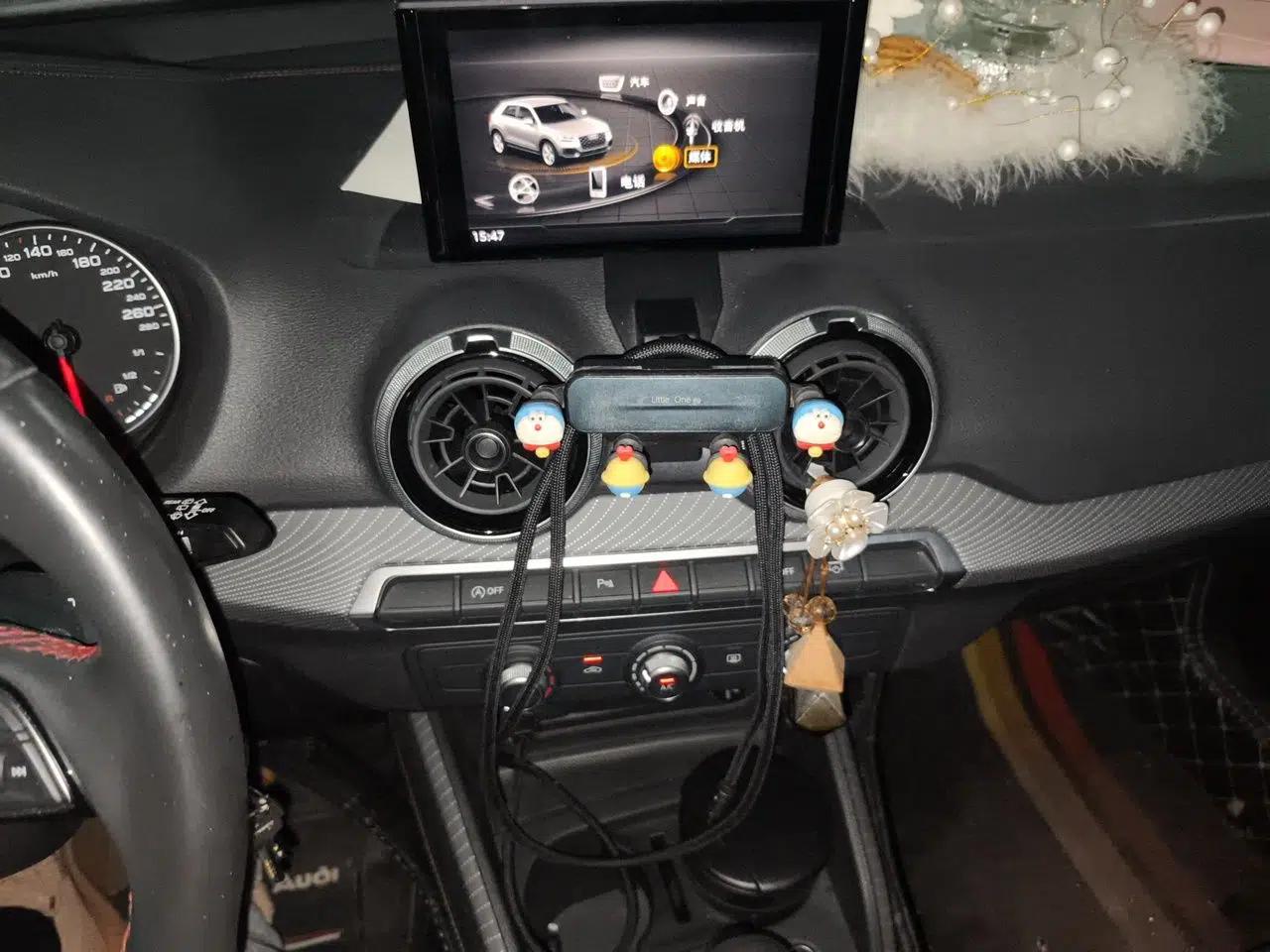 Audi Q2L 2022 35 TFSI Progressive Dynamic Edition — миниатюра 13