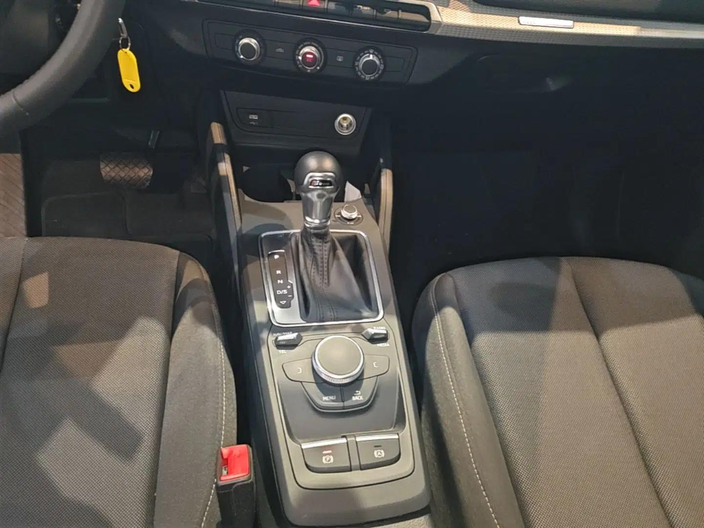 Audi Q2L 2021 35 TFSI Progressive Dynamic Edition — миниатюра 23
