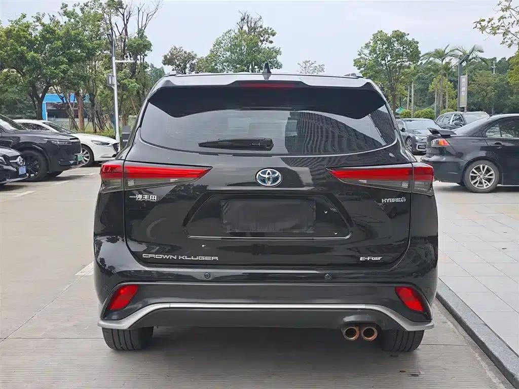Crown Land Cruiser 2022 2.5L HEV 4WD Luxury Edition — миниатюра 8