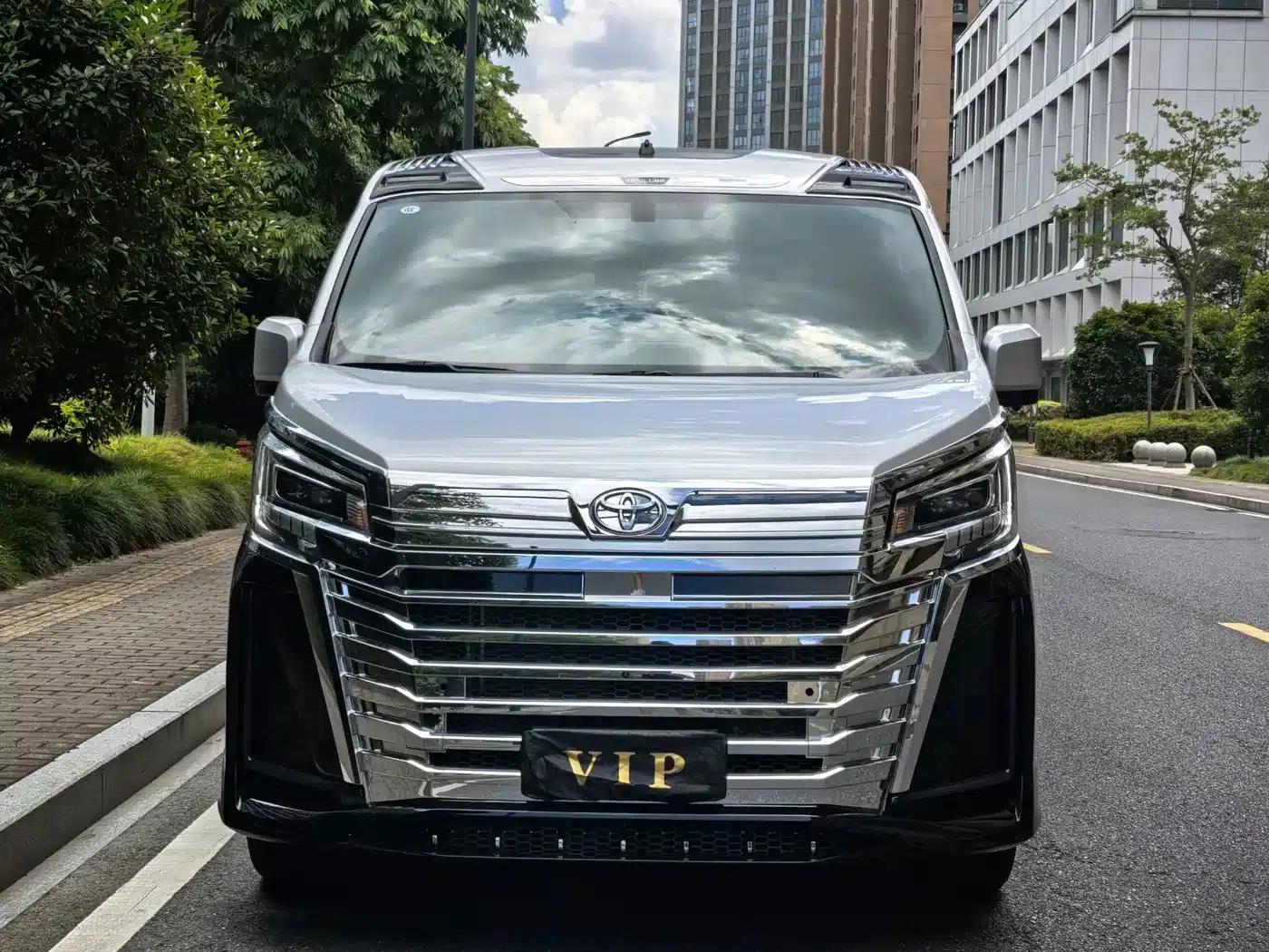 2023 HIACE 3.5L Automatic — миниатюра 2