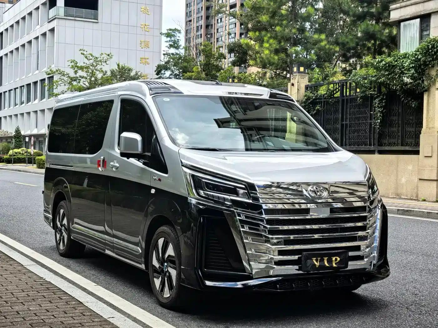 2023 HIACE 3.5L Automatic — миниатюра 3